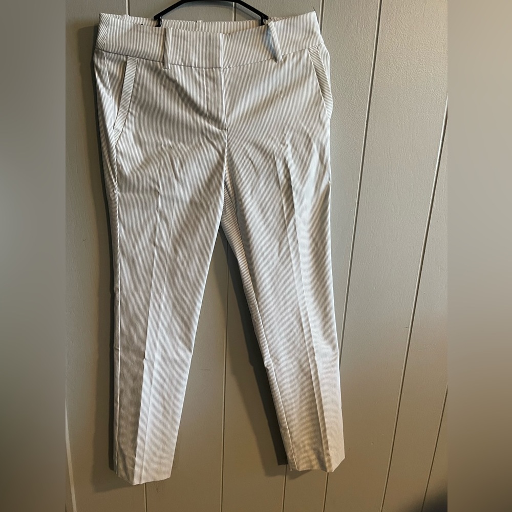 Worthington Women’s striped white pants size 4p